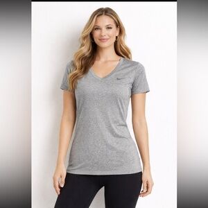 #75 Nike top